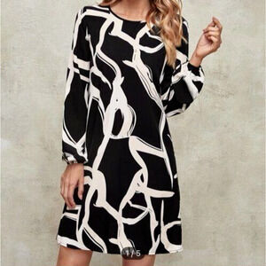 Shein Dress Womens Extra Small 2 Black White Graphic Print Long Sleeve